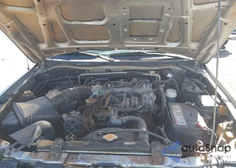 2000 Mitsubishi Montero Sport Ls/Xls z USA, uszkodzony, nr VIN JA4LS31H1YP815611